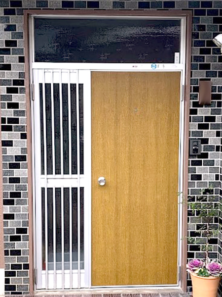 愛知県あま市玄関ドア取替施工事例